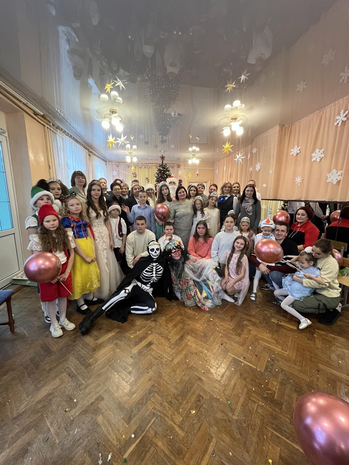 Благотворительная акция «Чудеса на Рождество» в Слуцком социально-педагогическом центре