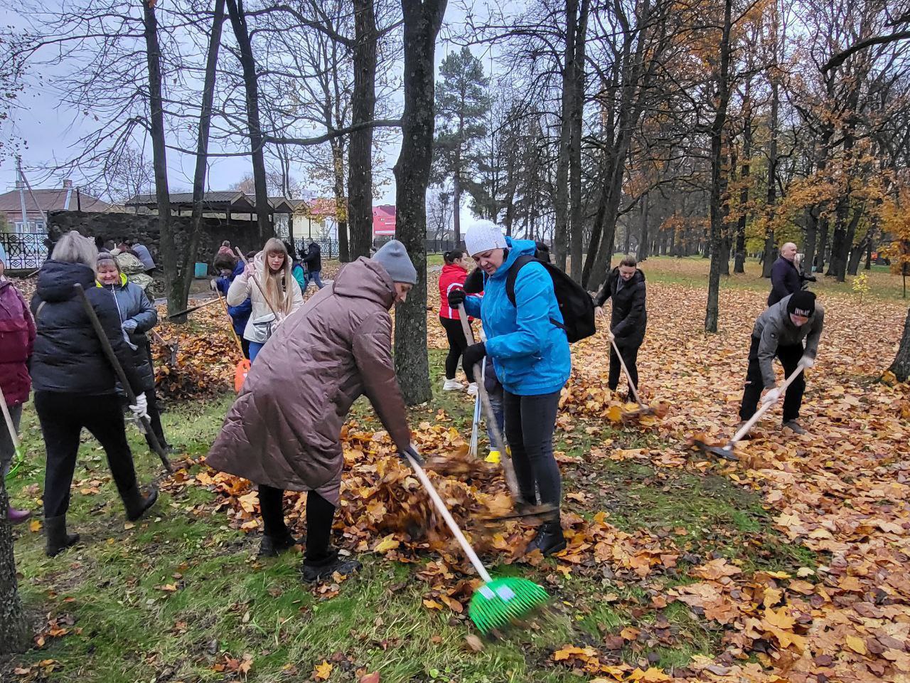 Участие сотрудников инспекции МНС по Шкловскому району в Республиканском субботнике