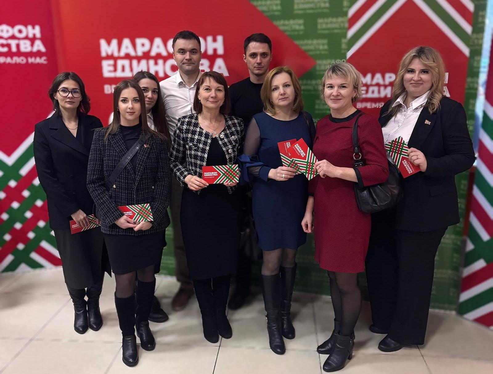 Работники инспекции  МНС по Лидскому району посетили выставки и концерт "Время выбрало нас" в рамках  «Марафона единства»