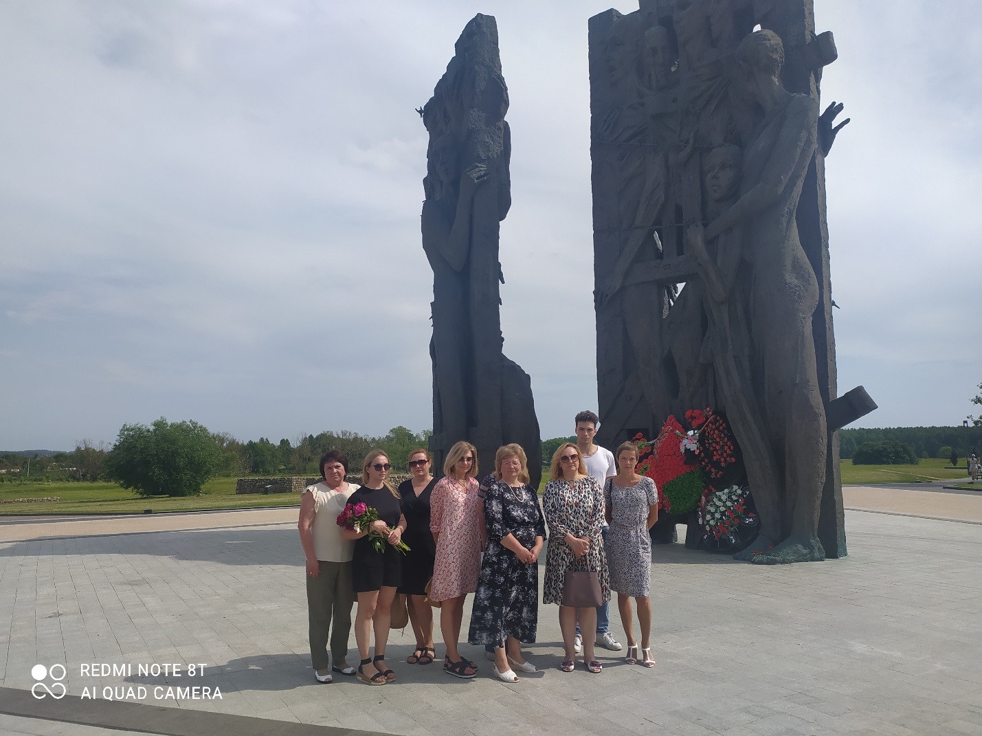 Сотрудники инспекции МНС по г. Минску в канун Дня всенародной памяти жертв Великой Отечественной войны посетили мемориальный комплекс «Тростинец»