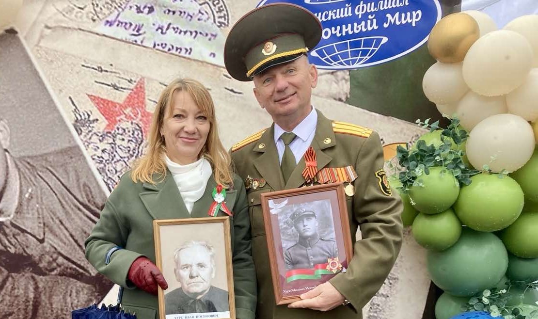 Торжественным маршем по центральной улице: представители ИМНС по Щучинскому району прошли в колонне к братской могиле