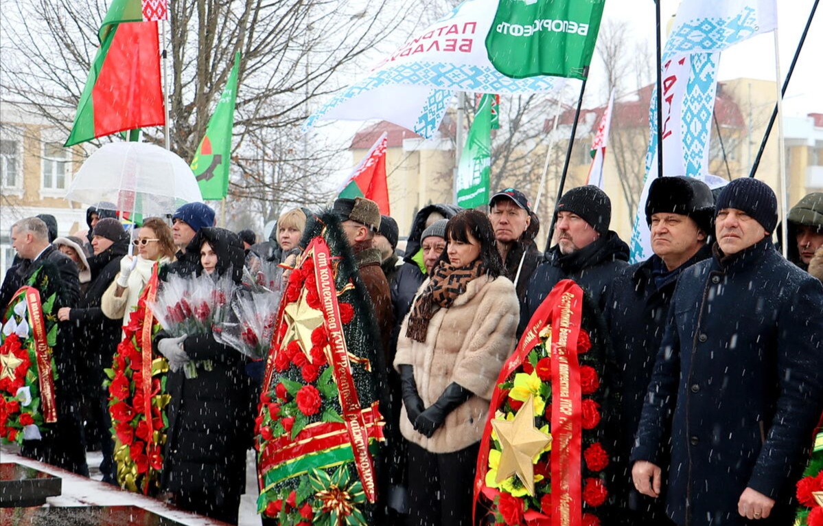 В инспекции МНС по Речицкому району отметили День защитника Отечества