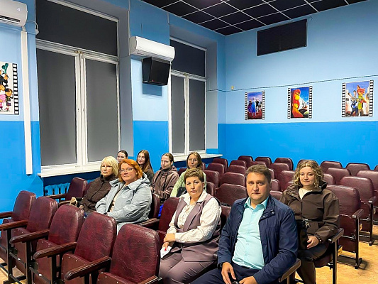 «Неизвестный абонент»: работники инспекции МНС по г. Бобруйску посмотрели фильм о кибермошенниках