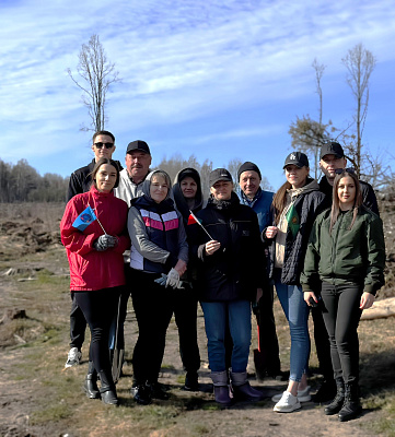 Участие работников ИМНС по Лидскому району в добровольной общественной акции «Лес! Дабро! Парадак!» 