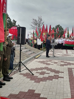 Сотрудники ИМНС по Дзержинскому району приняли участие в автопробеге ко Дню народного единства